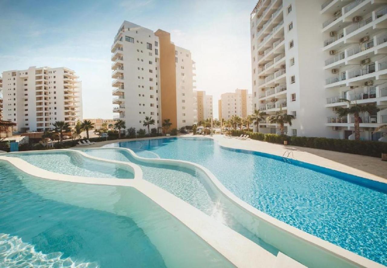 Spartacus Pool Apartments In Caesar Resort & Spa Trikomo Екстериор снимка