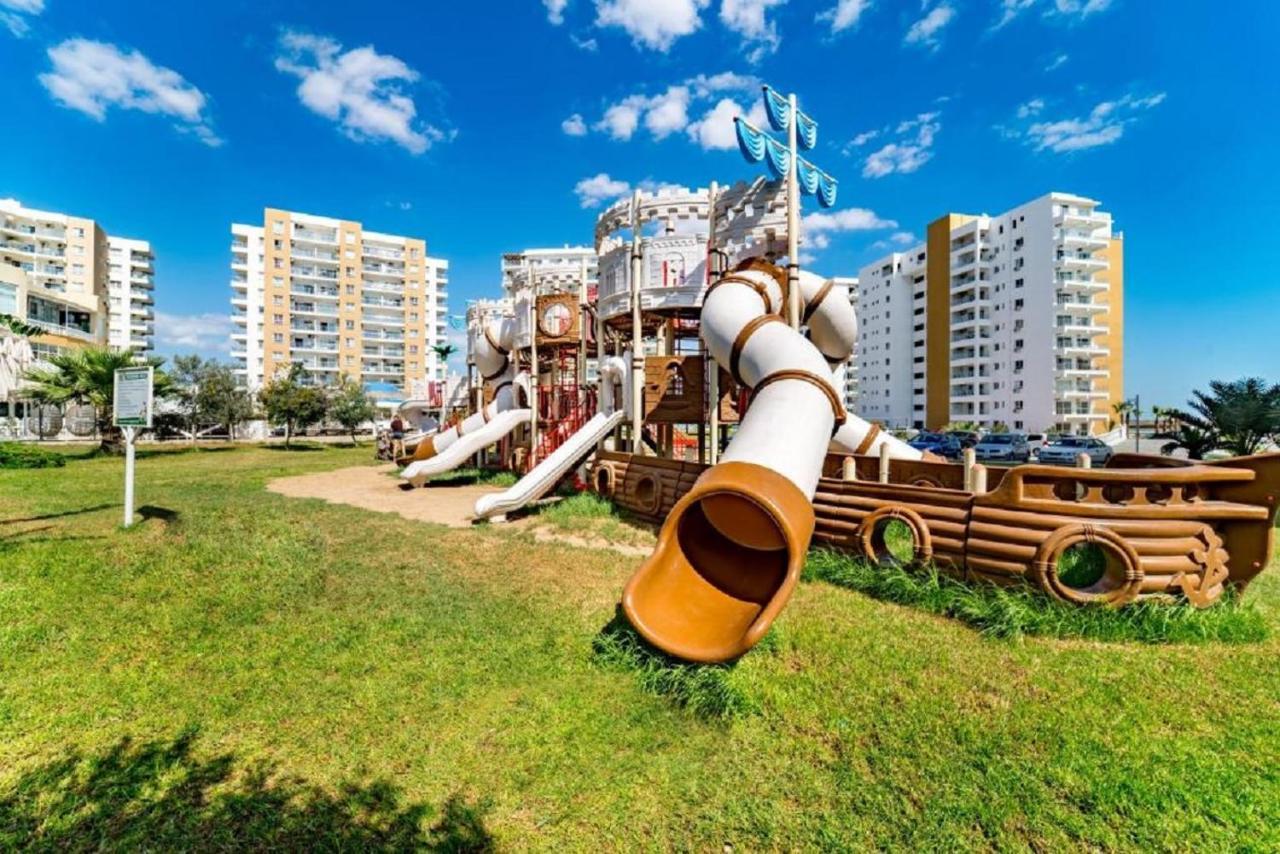 Spartacus Pool Apartments In Caesar Resort & Spa Trikomo Екстериор снимка
