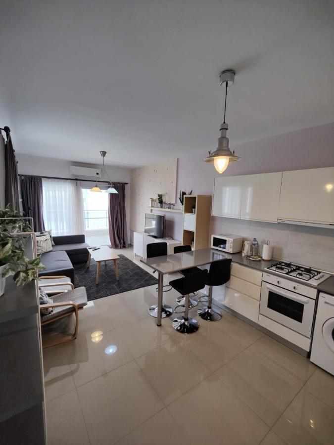 Spartacus Pool Apartments In Caesar Resort & Spa Trikomo Екстериор снимка